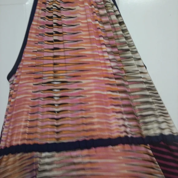 🦄 Elegant Multicolor Sleeveless Dress Size Large 24" And Stretchy - Picture 14 of 15